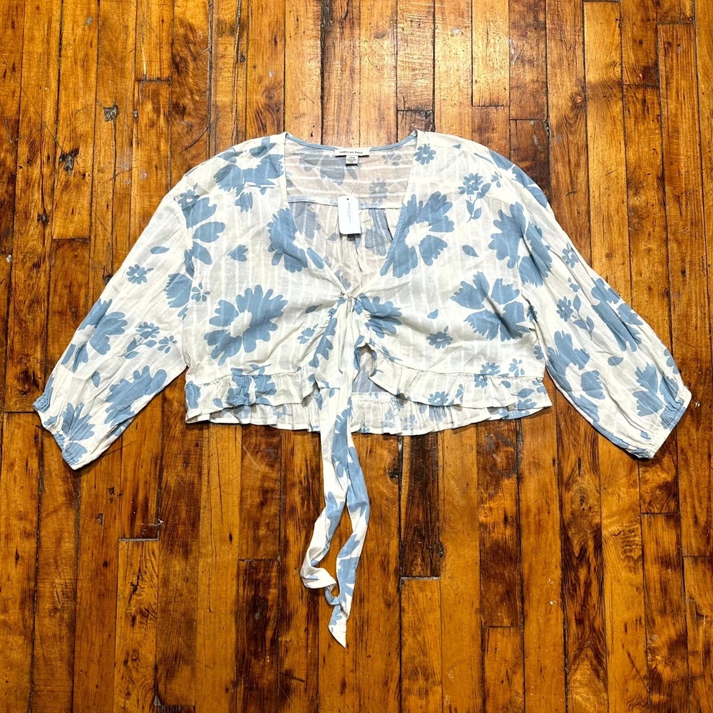 American Eagle Cropped Top Women's Large White Blue Floral Tie Front Outdoor